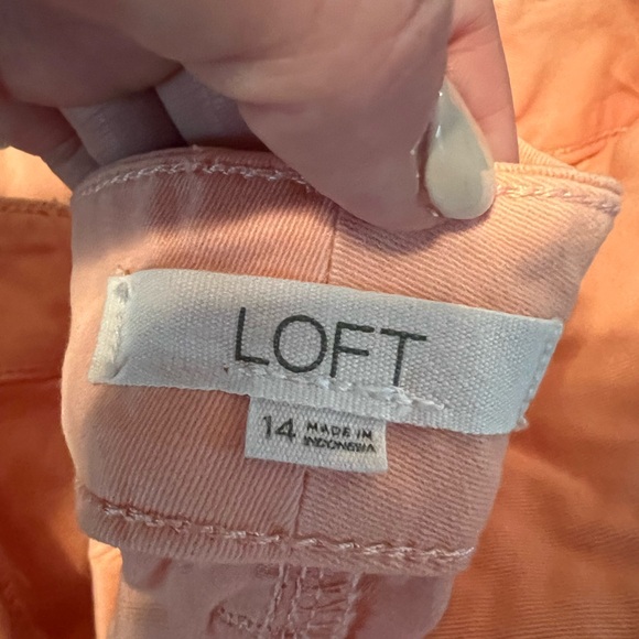 Loft peach colored crop work pants - Picture 2 of 3